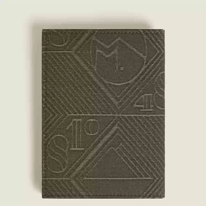 4810 jacquard passport holder