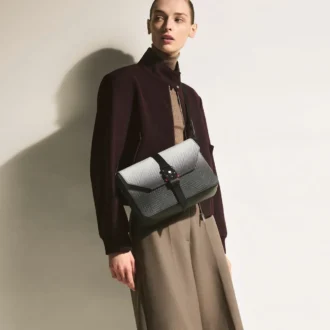 Extreme 3.0 messenger with M LOCK 4810 buckle