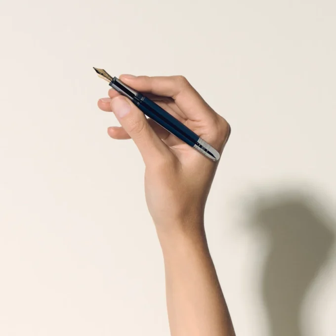 Meisterstück Around the World in 80 Days Doué Classique Fountain Pen