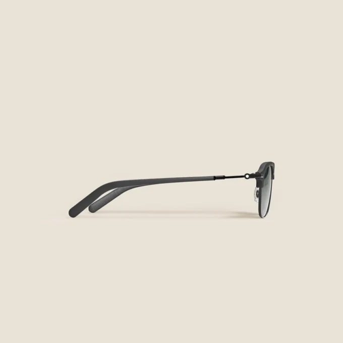 Rectangular Sunglasses with Black Metal Frame