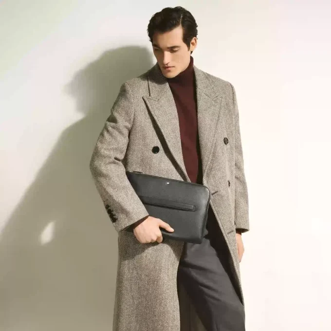 Sartorial laptop case