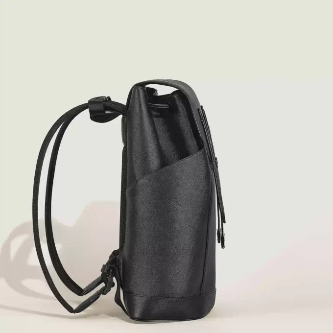 Sartorial medium backpack