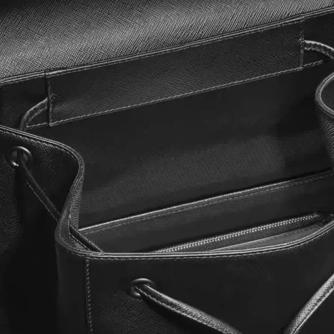 Sartorial medium backpack