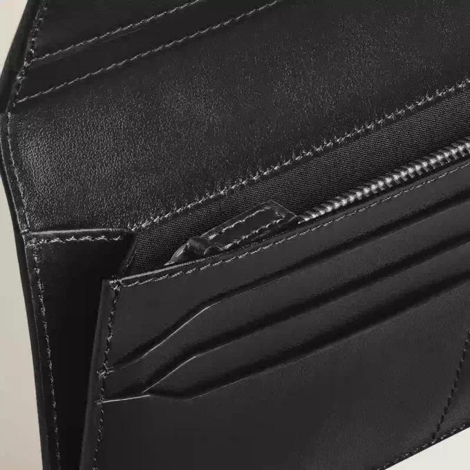 Sartorial wallet 14cc with zipped pocket