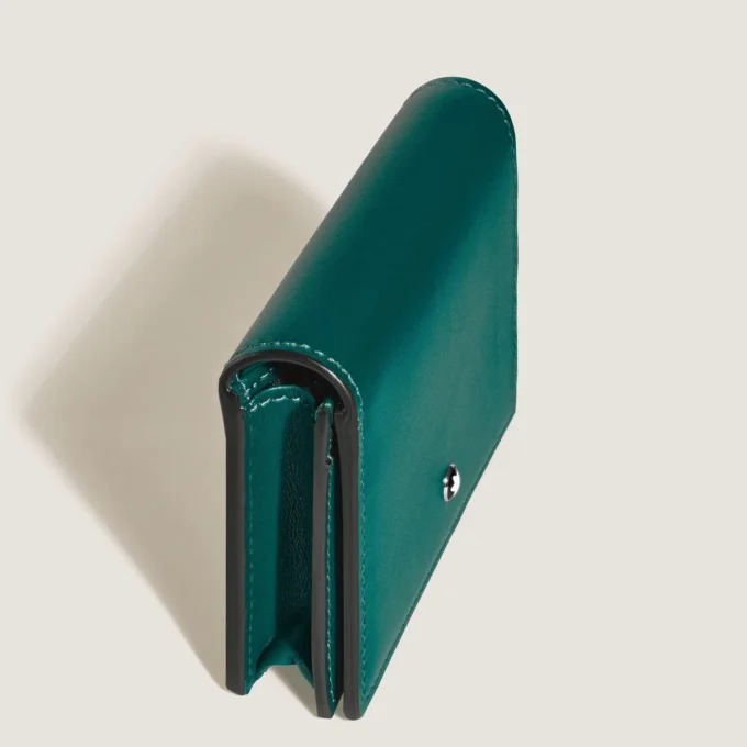 Soft nano continental wallet